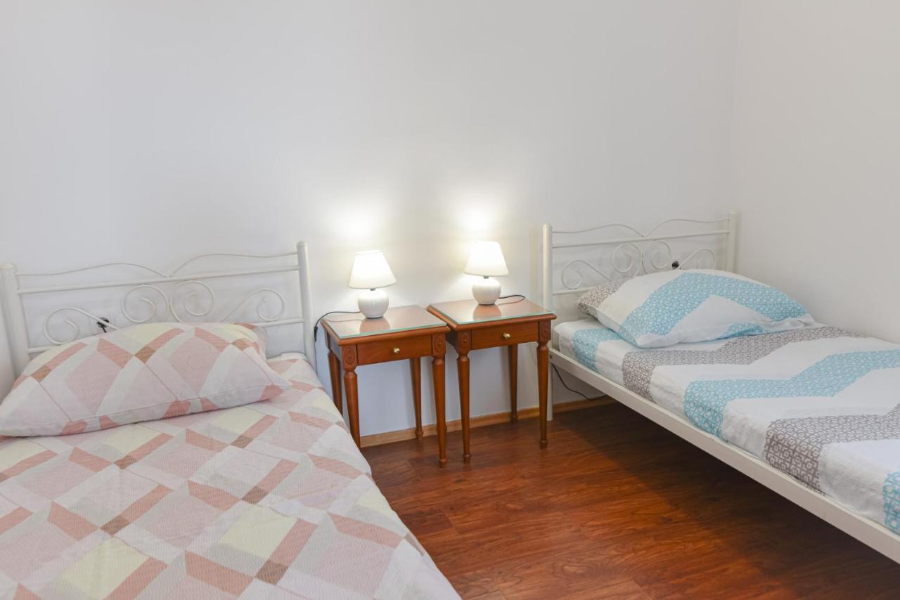 Anda S Apartmanima I Bazenom Apartment *